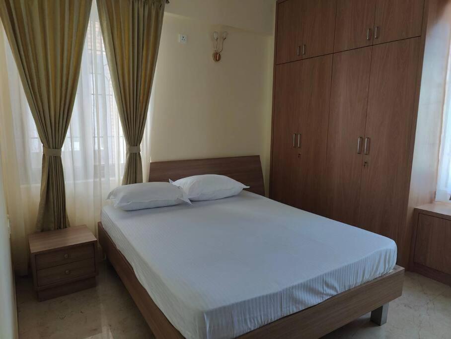 Tara Suites Premium Rooms In Central Indiranagar バンガロール エクステリア 写真