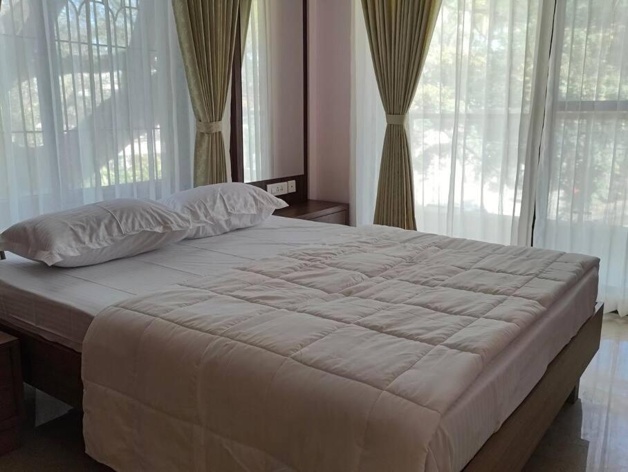 Tara Suites Premium Rooms In Central Indiranagar バンガロール エクステリア 写真