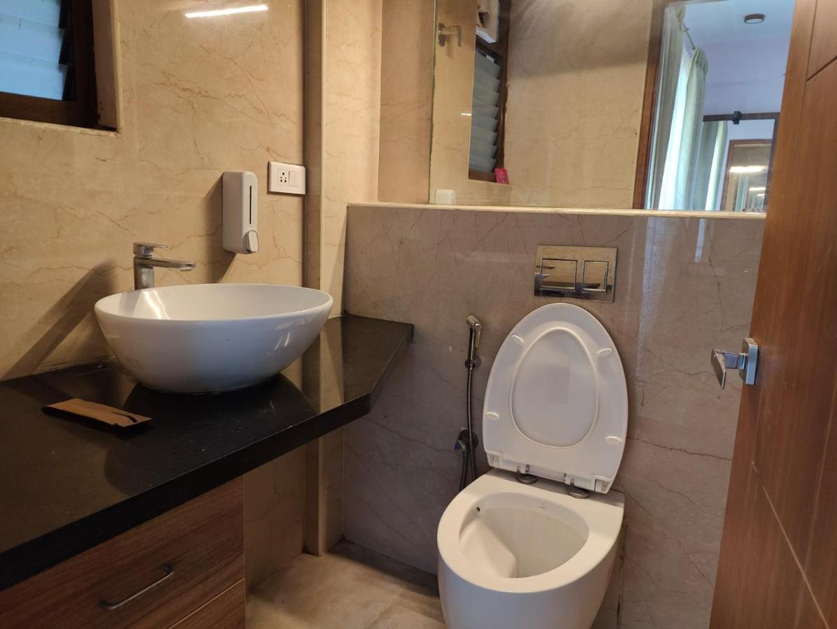 Tara Suites Premium Rooms In Central Indiranagar バンガロール エクステリア 写真